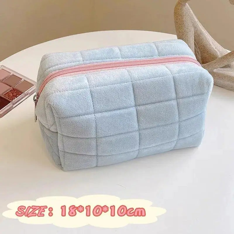 Large Women Zipper Makeup Organizer Handbag Solid Fur Cosmetic Storage Bag Stationery Pencil Case Travel Make Up Toiletry Punch